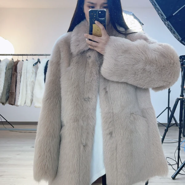 2024休闲百搭冬季新款托斯卡纳皮毛一体外套女