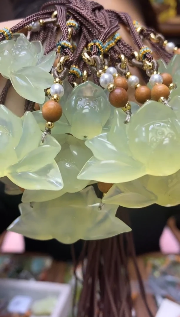 【闪购商品】岫玉吊坠未镶嵌多样性发货其中发一荷花