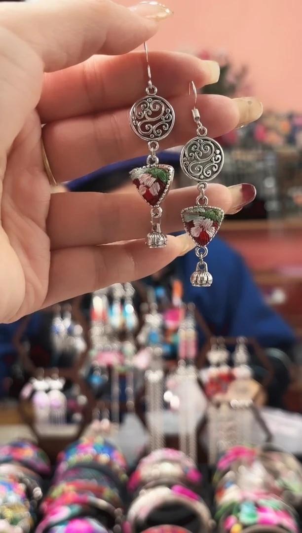 艺枝独绣手工饰品20