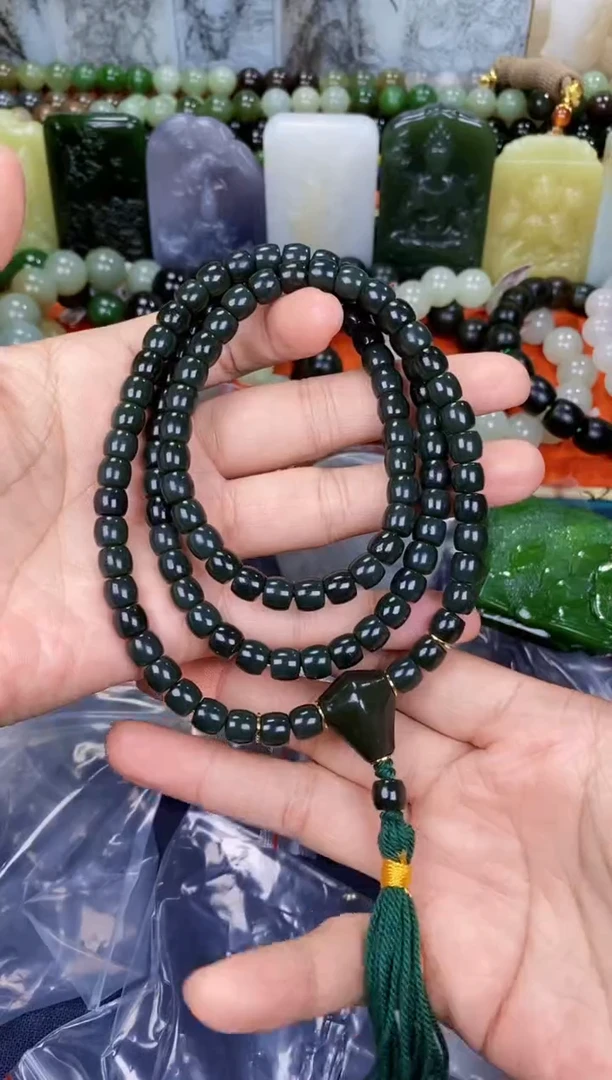 颈饰未镶嵌和田玉和田玉