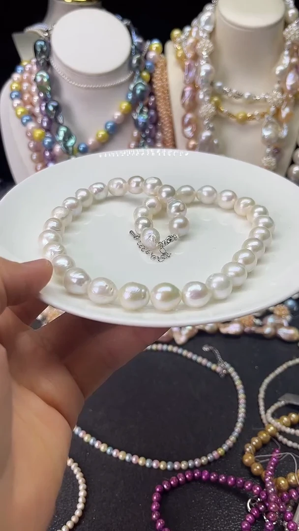 颈饰未镶嵌淡水珍珠多人