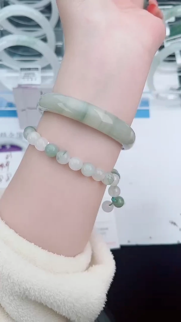 未镶嵌手镯石英质玉84-55/56