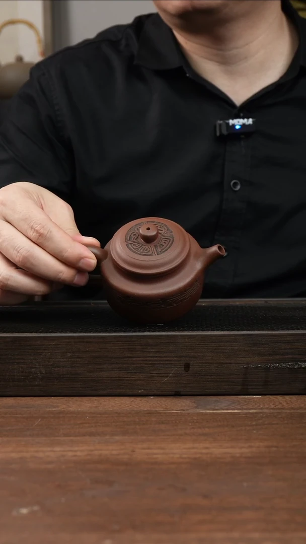 茶杯紫砂锐**取紫泥德钟     刻绘   190CC