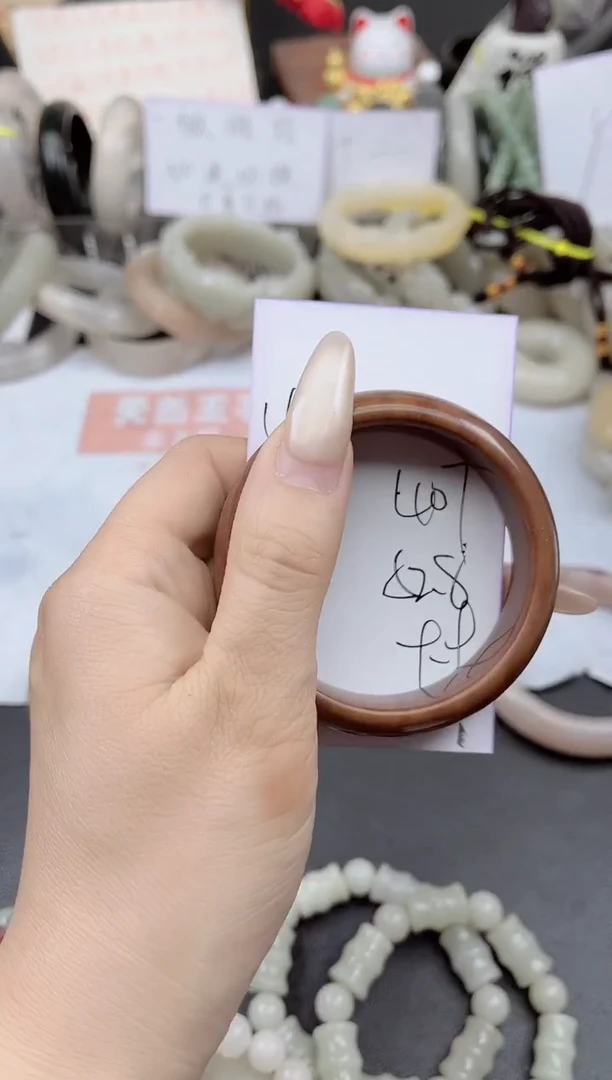 未镶嵌手镯石英质玉407