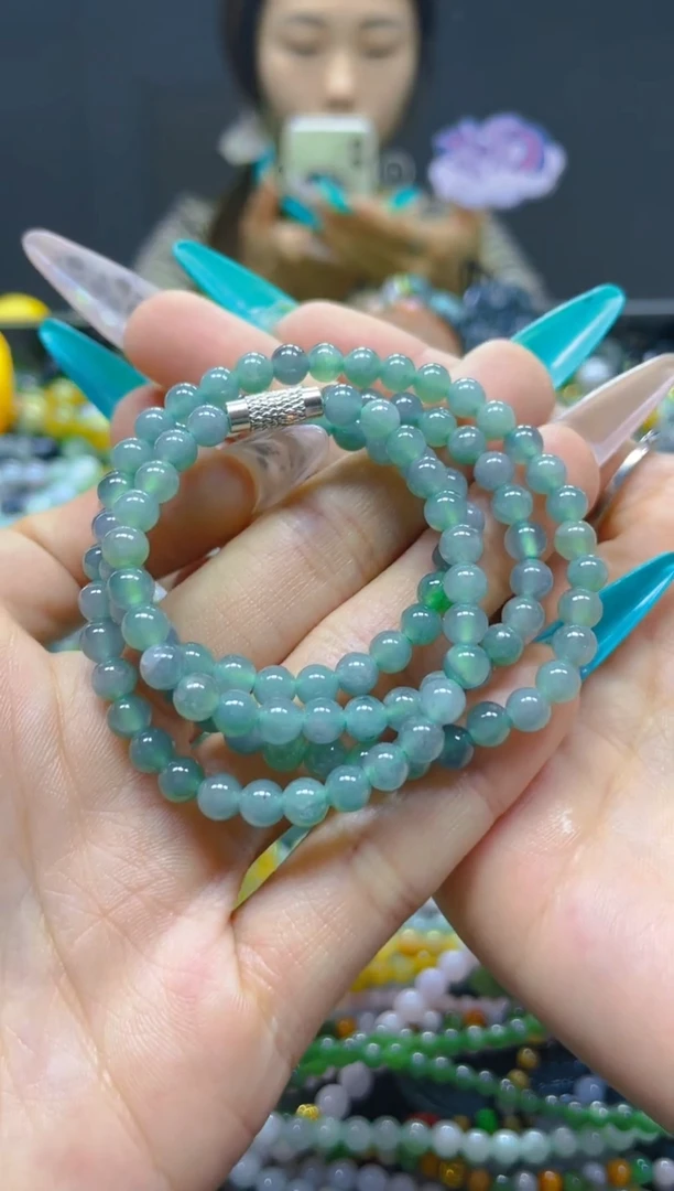 颈饰未镶嵌翡翠4MM/V/翡翠A货，一件也是批发价