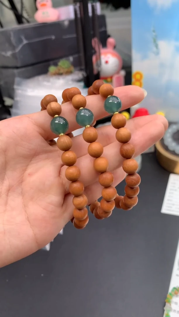 定制翡翠未镶嵌多样性商品发其一