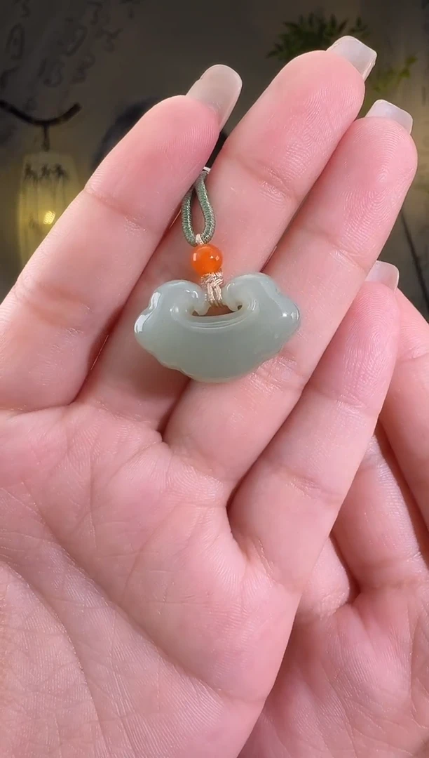 和田玉未镶嵌颈饰锁 p