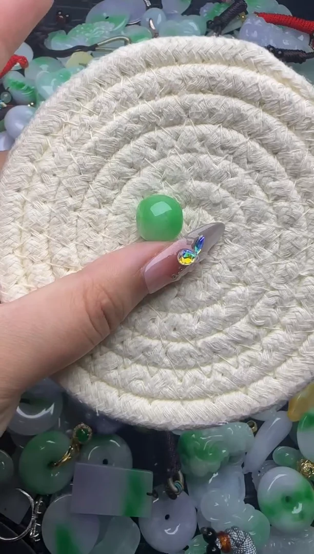 翡翠未镶嵌颈饰天然缅甸翡翠吊坠
