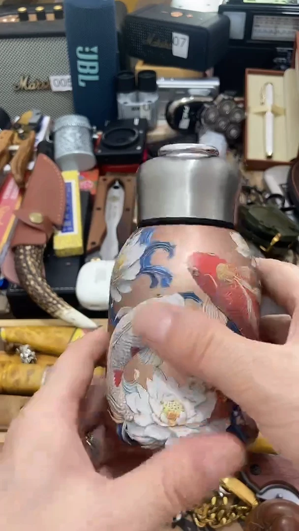 瓷片闪购商品 如图所示