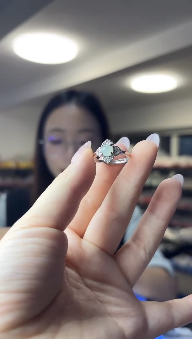 未镶嵌戒指和田玉（多样性发一件）