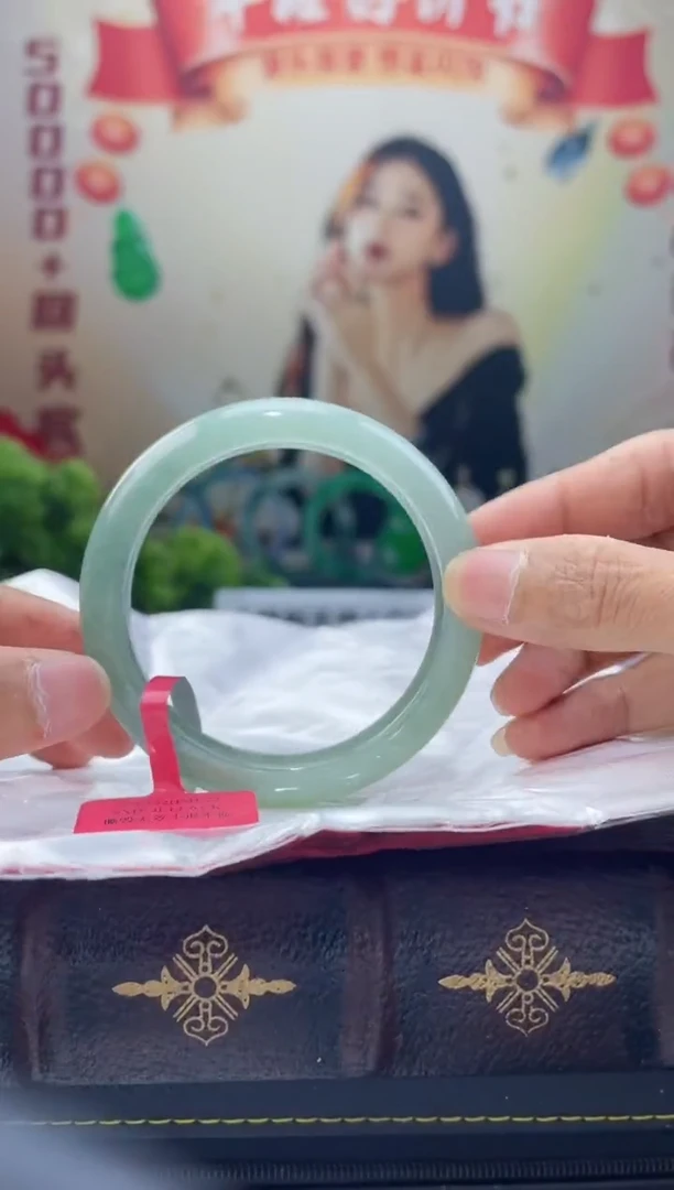【闪购商品】翡翠手镯未镶嵌手镯9