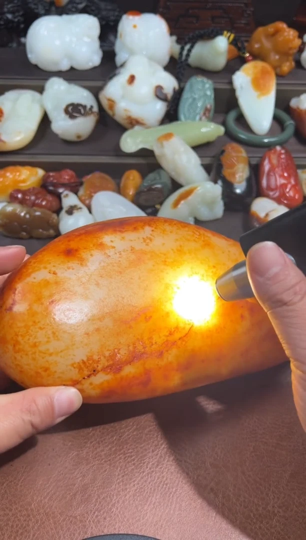 未镶嵌和田玉把件厚**物和田玉