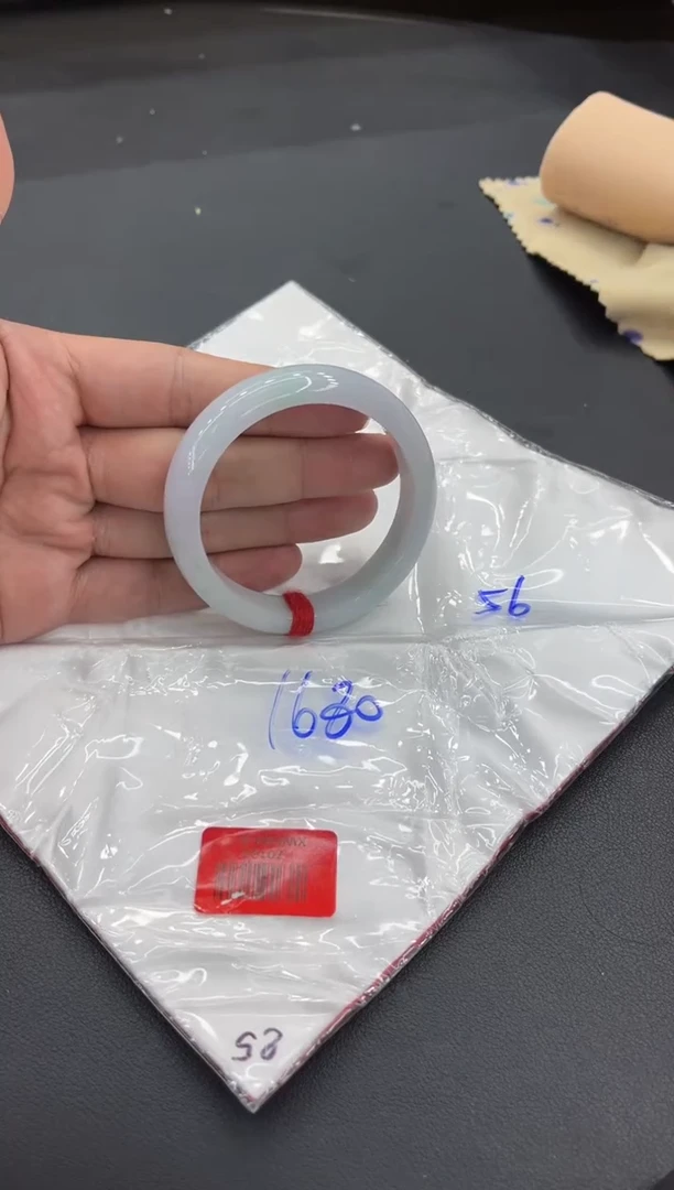 未镶嵌手镯翡翠翡翠手镯