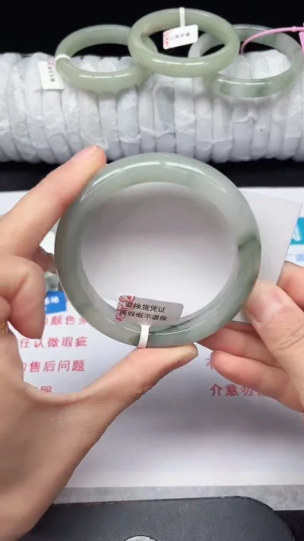 未镶嵌手镯石英质玉68-59/60