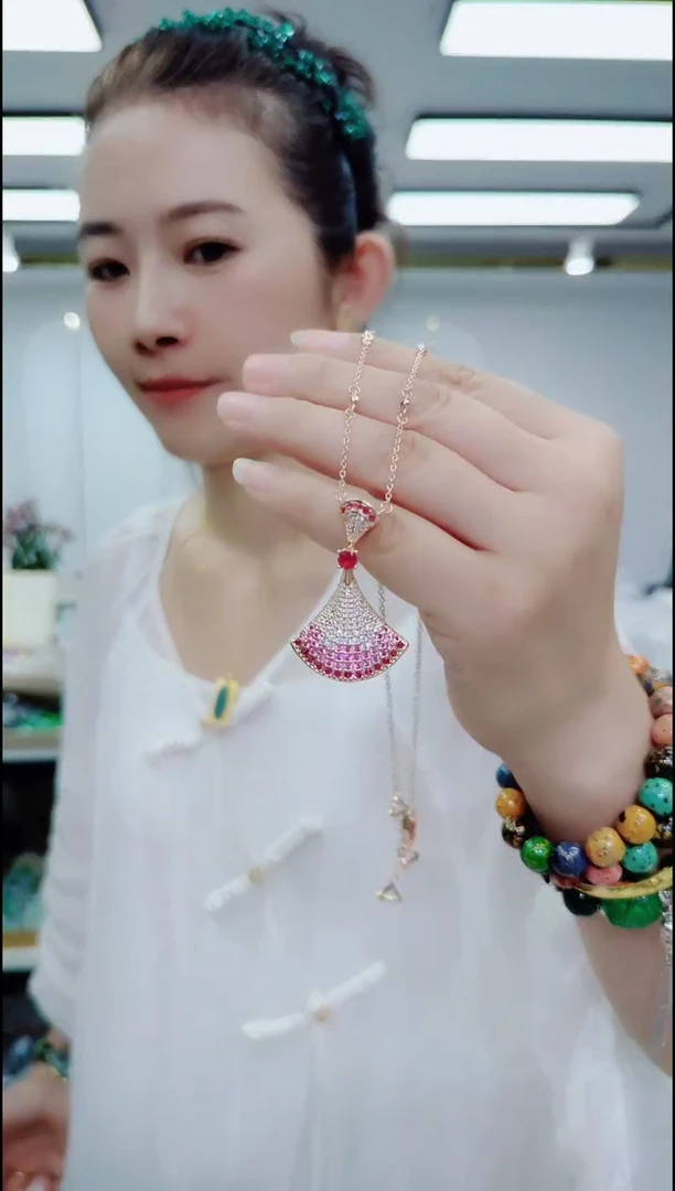 0997小裙子吊坠