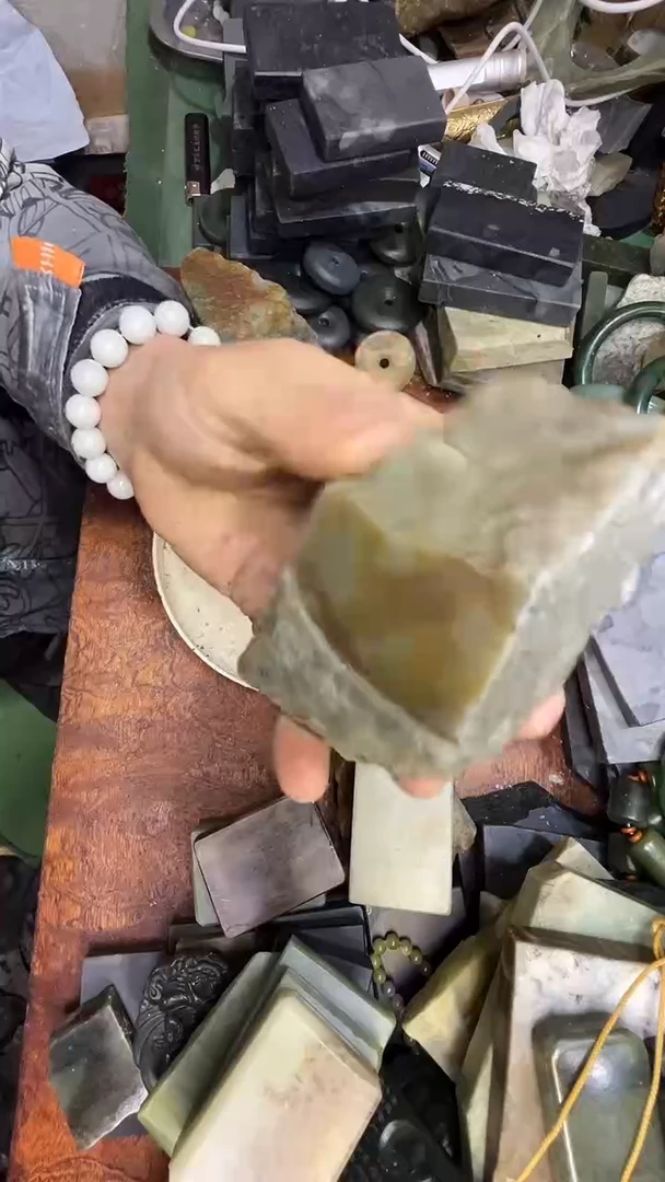 未镶嵌和田玉珠宝半成品1