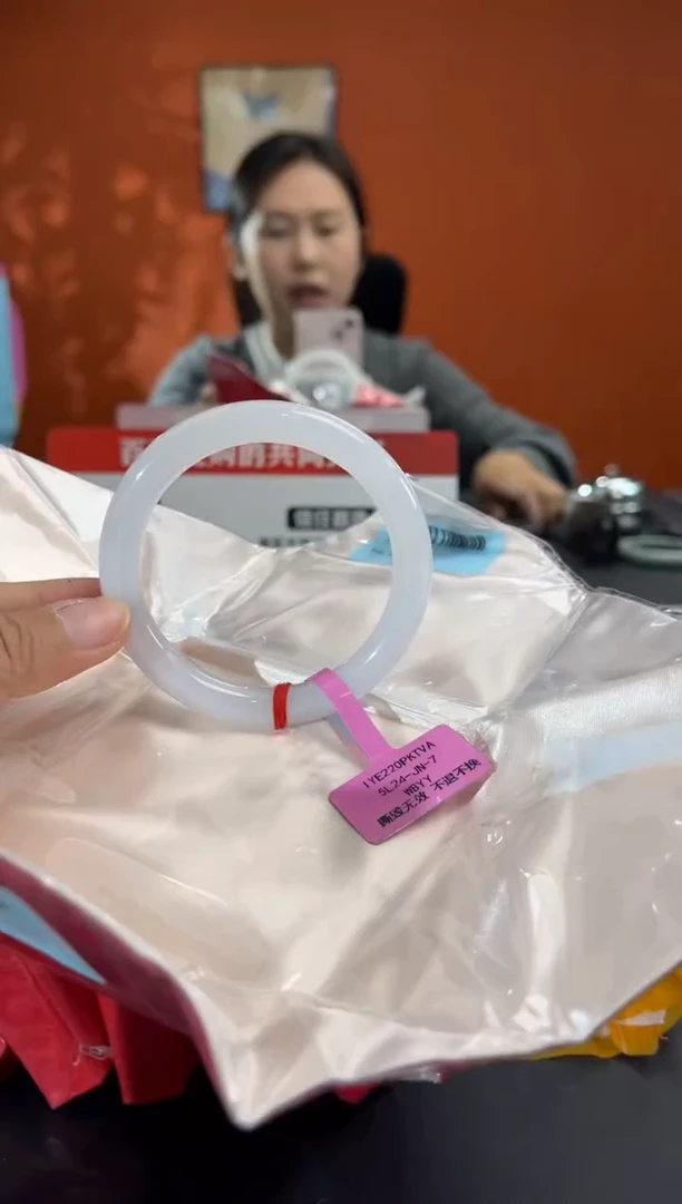 未镶嵌手镯翡翠3 53