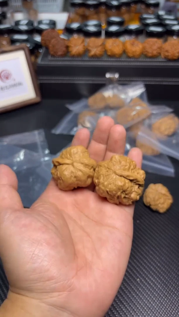 文玩核桃把件129一帆风顺