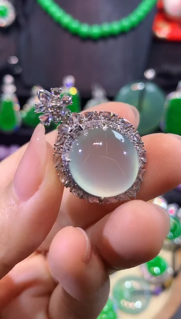 翡翠18K金镶嵌吊坠(不含链)吊坠