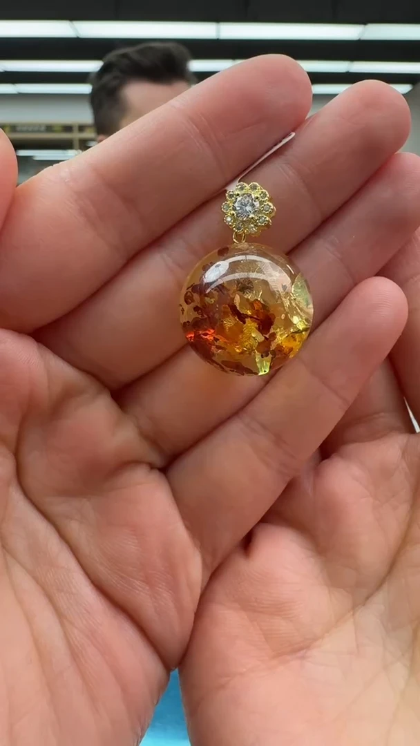 【闪购商品】琥珀颈饰未镶嵌489秒拍号