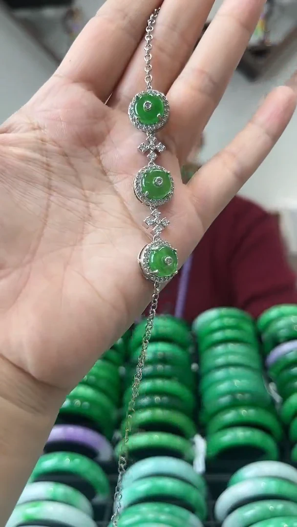 【闪购商品】翡翠手链未镶嵌a22手串