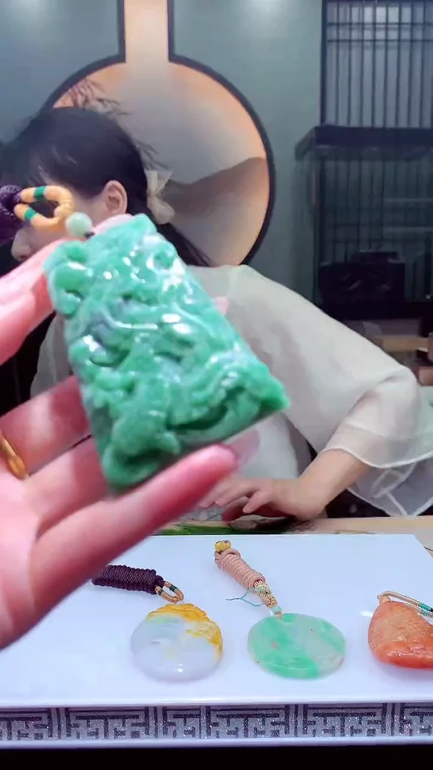 定制翡翠未镶嵌天然翡翠(拍一发一）