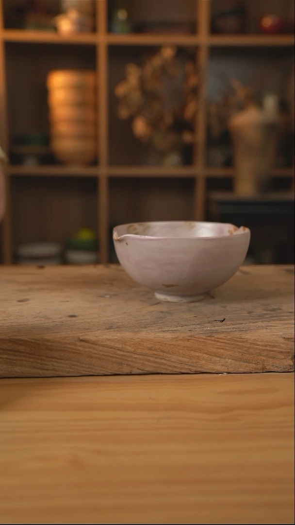 粉棕色的6英寸带引流小嘴的深碗