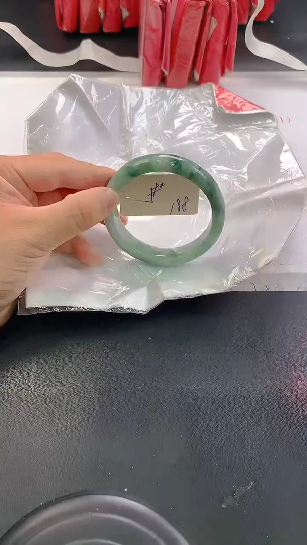 未镶嵌手镯翡翠188