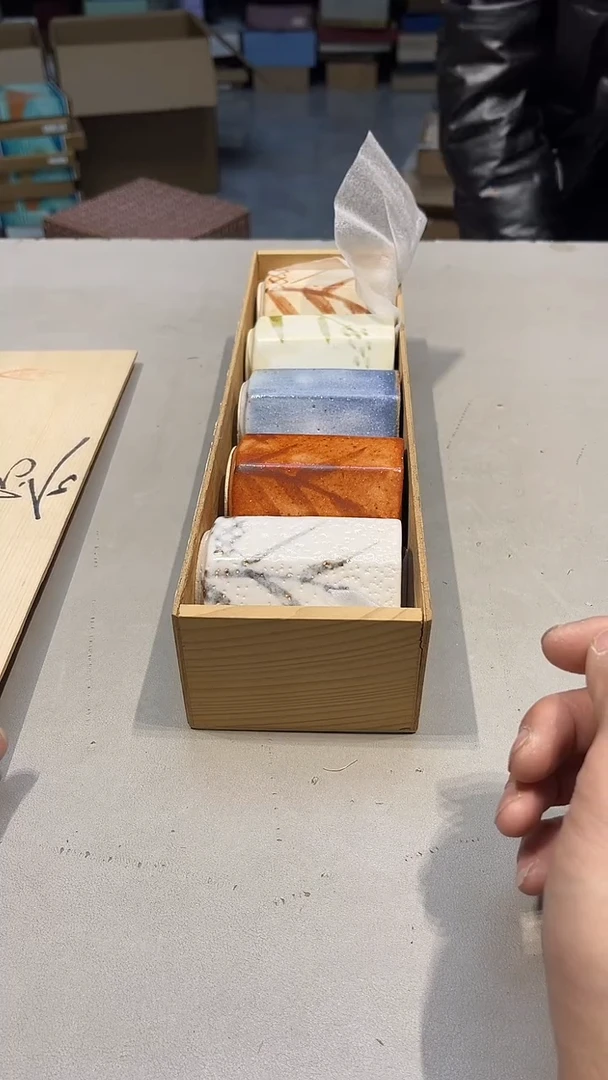 手工艺品琉璃董****g 城城工艺品店