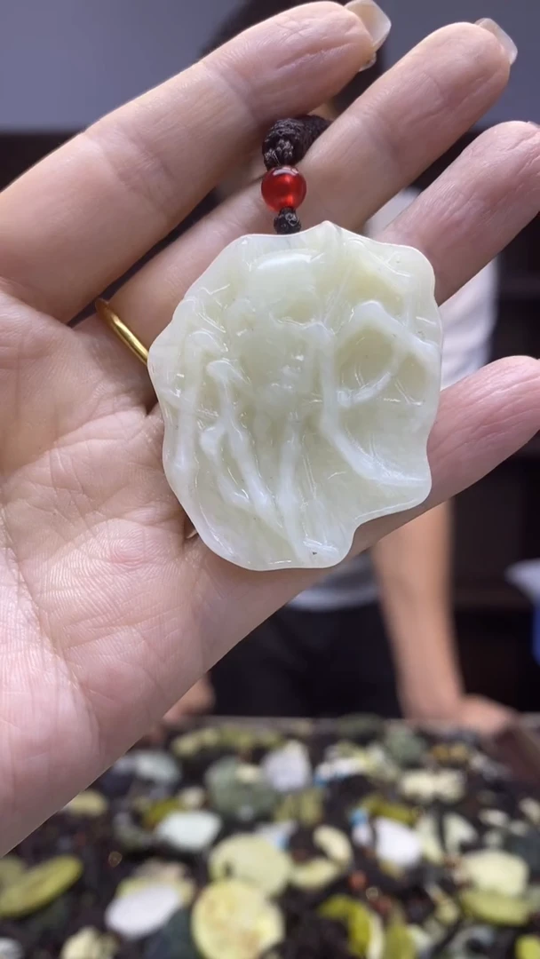 未镶嵌岫玉挂件