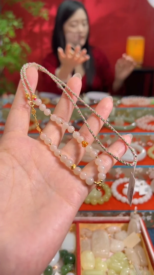 颈饰未镶嵌和田玉一*藕粉半珠绳