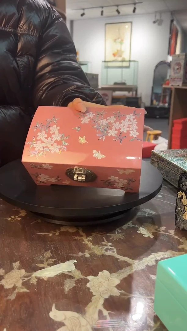 微瑕按扣满贝底·弘贝雅螺钿漆器文化馆