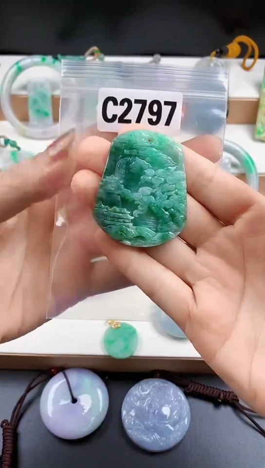 颈饰未镶嵌翡翠天然翡翠吊坠挂件