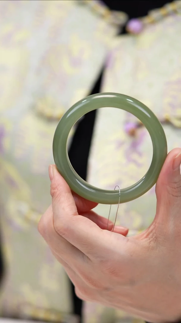 未镶嵌手镯和田玉和田玉手镯w0450