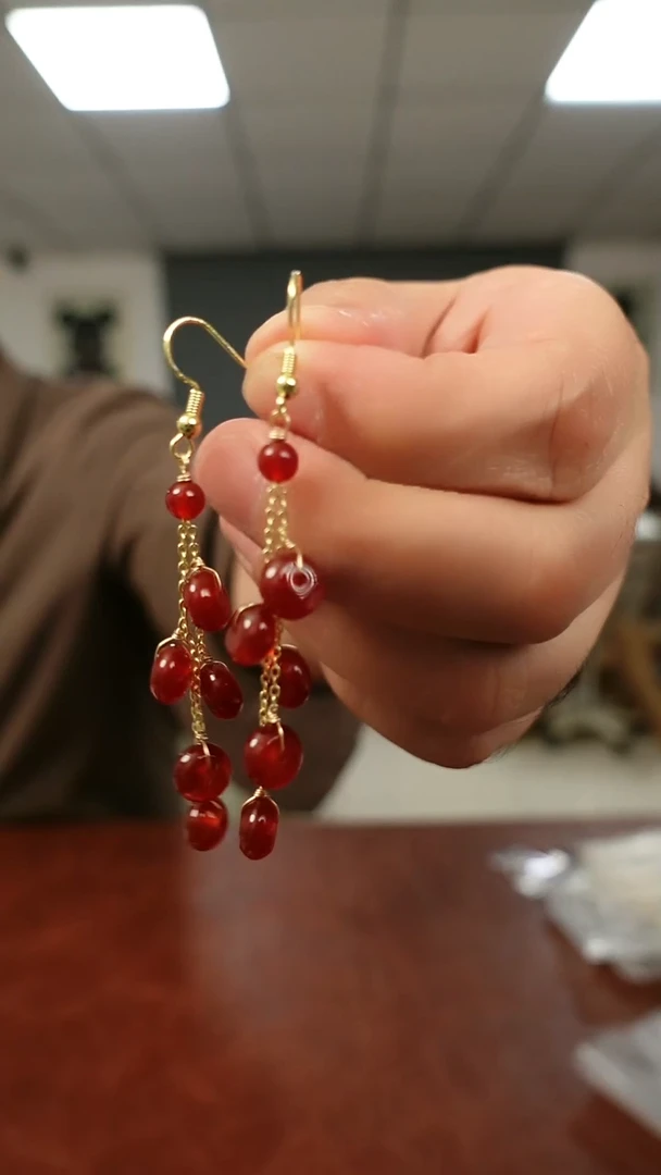 无合金南  hong    耳饰