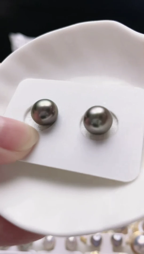 18K金镶嵌耳钉海水珍珠大溪地珍珠素耳钉