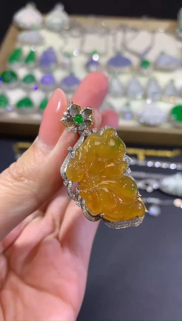 吊坠(不含链)18K金镶嵌翡翠40-花仙子