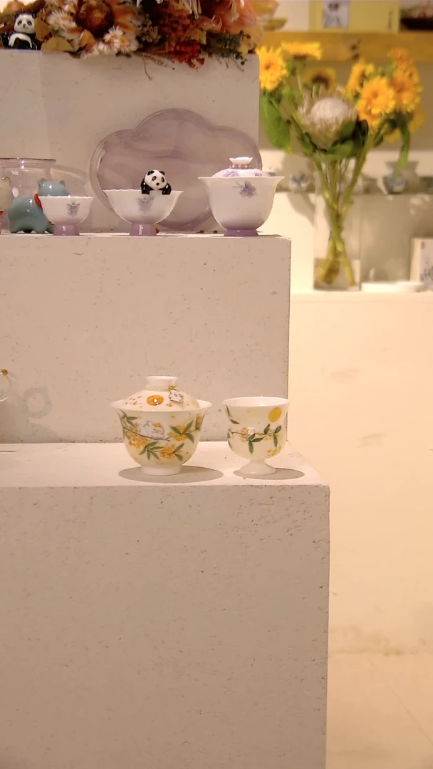 盖碗+茶杯*2 哈哈哈哈哈哈哈