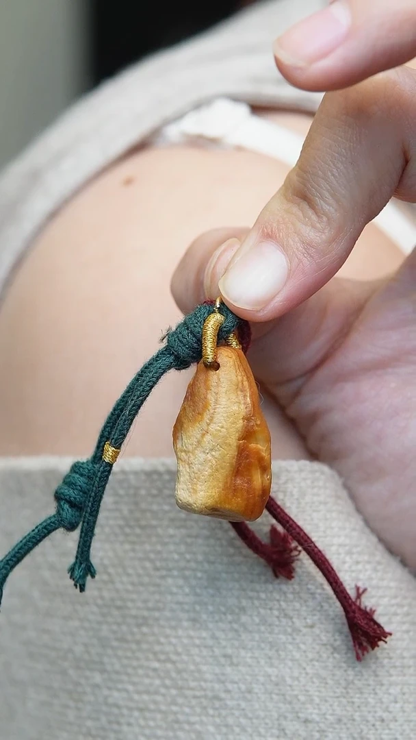 【闪购商品】蜜蜡裸石未镶嵌原石