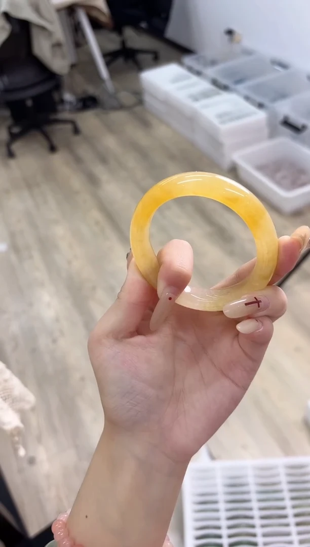 未镶嵌手镯石英质玉145-55HU