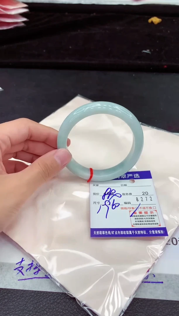 翡翠手镯未镶嵌1111111111111111
