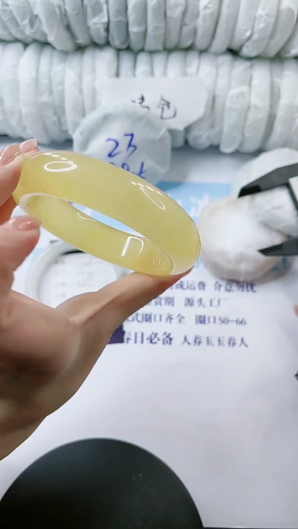 【闪购商品】石英质玉手镯未镶嵌多样性发货L274-62
