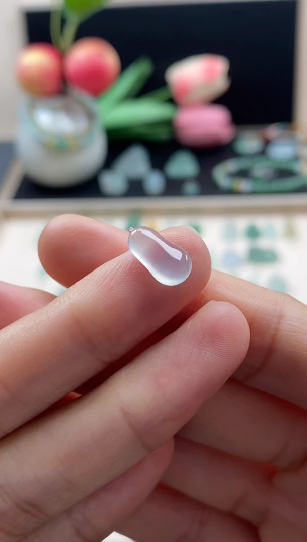 翡翠未镶嵌颈饰翡翠冰种福瓜