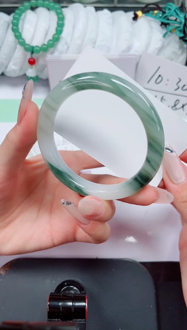 石英质玉手镯未镶嵌135-56/57