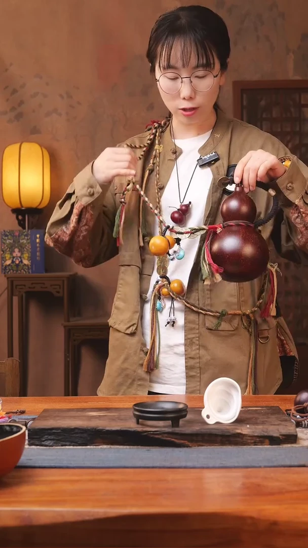 1037号精品葫芦理性消费拍拍退退限购