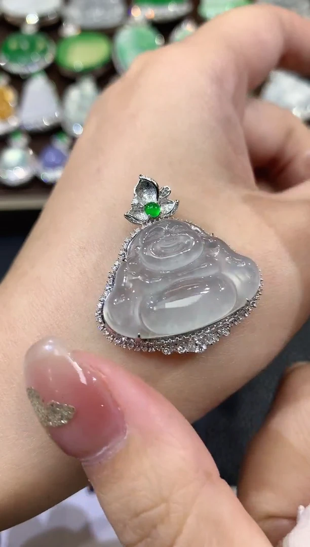 吊坠(不含链)18K金镶嵌翡翠 D41