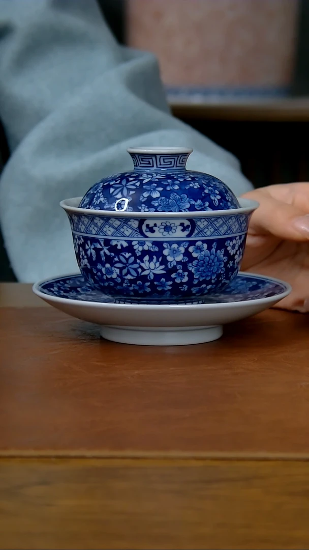 【闪购商品】陶瓷蓝底万花三才盖碗（柴窑） 