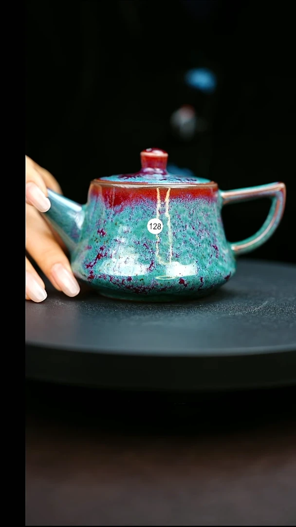 128#原矿钧瓷炉钧釉井栏壶