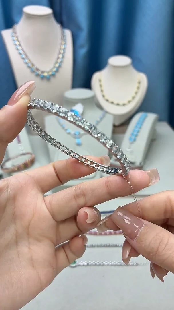 银S925镶嵌海蓝宝石手镯159JH0101产品一个（多样性）