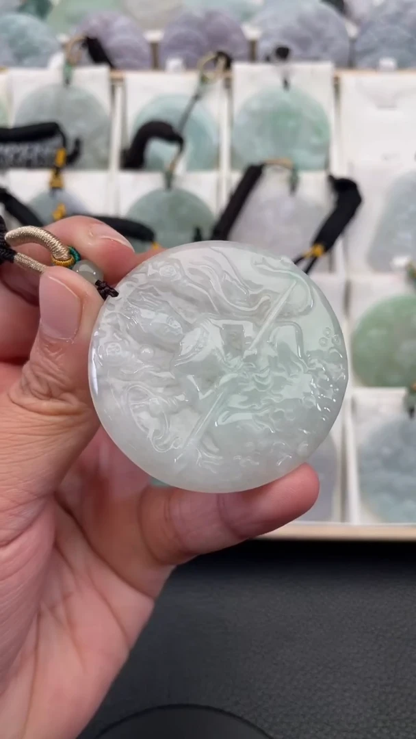 颈饰未镶嵌翡翠天然缅甸翡翠A货335